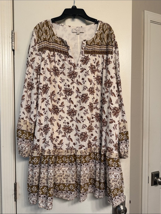 LOFT Dresses & Skirts - LOFT Long-Sleeve Tunic Dress with Brown Florals